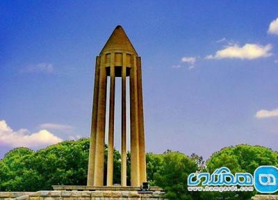 آرامگاه ابن سینا ، بنایی تاریخی و ارزشمند در قلب همدان