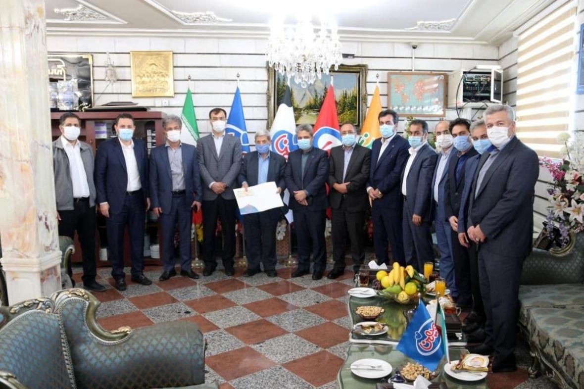 بیمه دانا 1500 میلیارد ریال خسارت به آقای لبنیات کشور پرداخت بیمه دانا 1500 میلیارد ریال خسارت به آقای لبنیات کشور پرداخت کرد