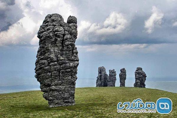 آشنایی با ستون های غول پیکر سنگی در روسیه