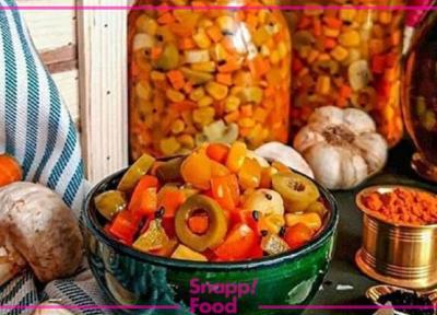 طرز تهیه ترشی اسپانیایی با ترکیب رنگ های مجذوب کننده